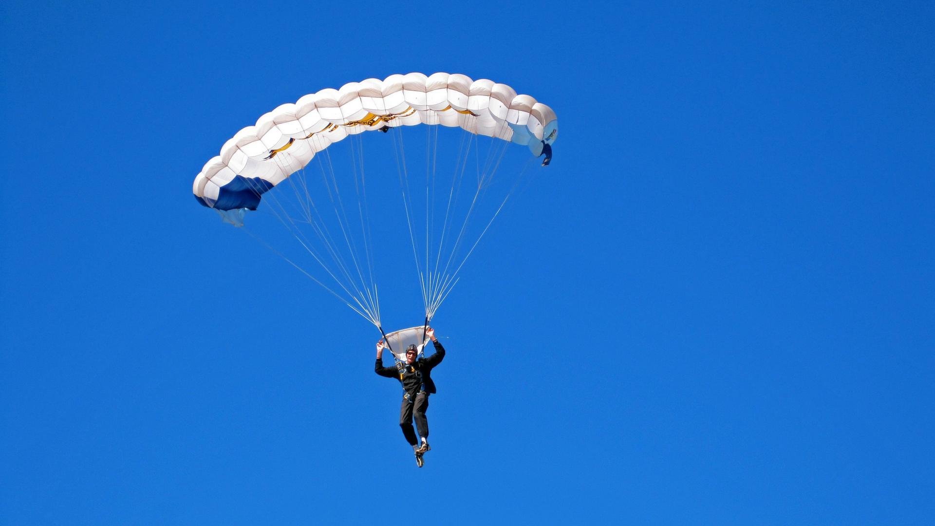 体育新闻中心协办全国体育新媒体创新峰会,体育赛事新媒体传播