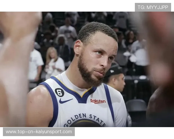 库里远投命中，勇士外线火力全面开花：一个关于信心与协作的故事